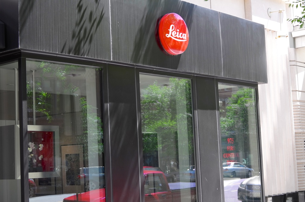 Quick snap with the X Vario outside the Leica Store on F Street.