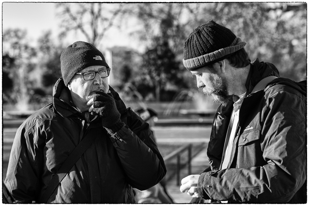 The author resplendent in hi-tech texting gloves and Michelin-man anorak, discusses the A7r with Dan Bachmann at Marble Arch (photo John Cartwright)