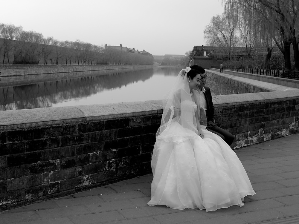 Last April: The traditional western wedding dress is becoming increasingly popular. Photo Lieca X2.