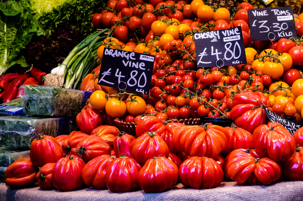 Borough Market is always a hot spot for peppers. Vario-Elmar at ISO 1250, f/6.3, 60mm equivalent