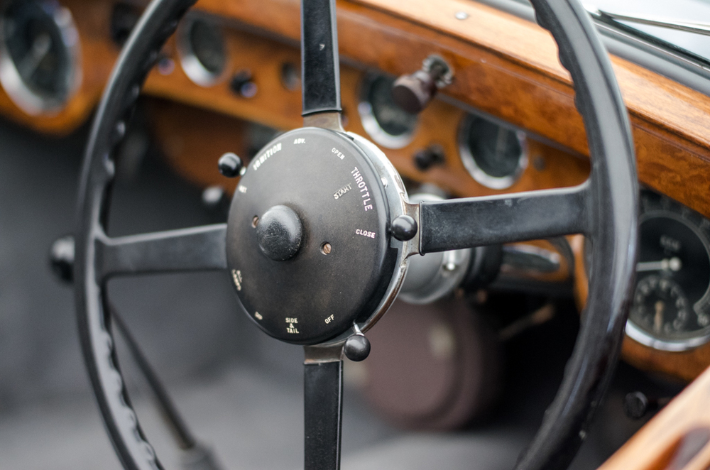   Old motor, f/1.4  