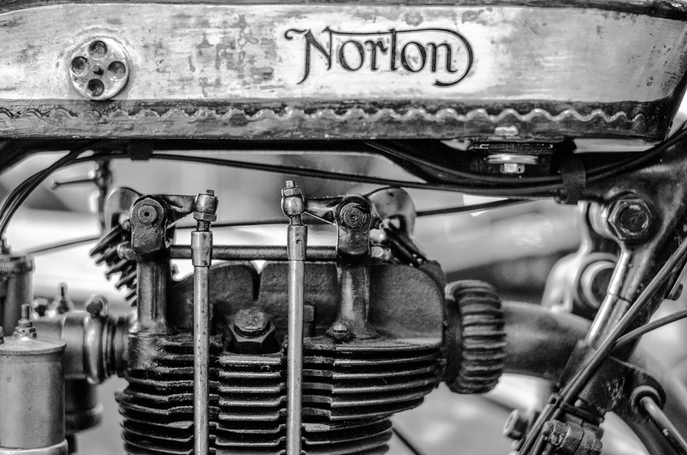  Norton, f/1.4, ISO 1250  