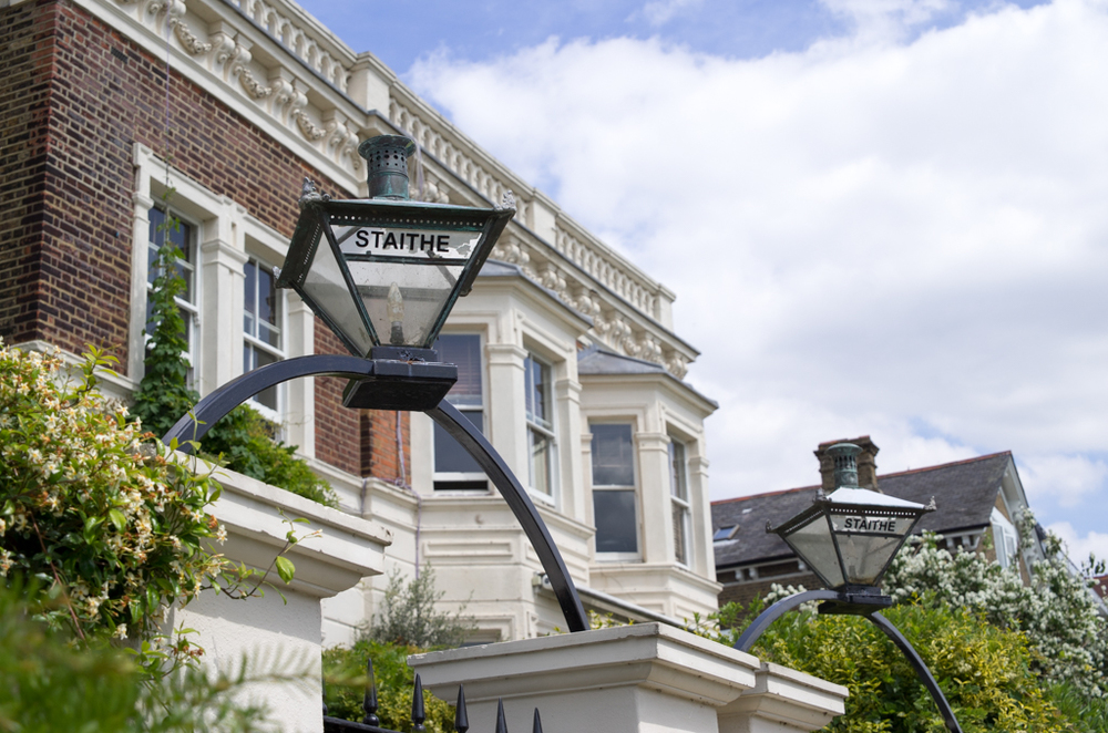   House in west London, DNG file, 55mm, ISO 100  