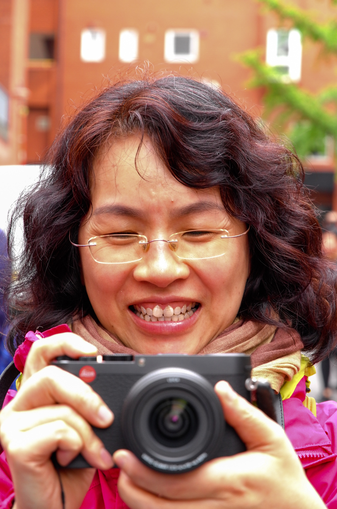   Ah! Someone bought a Leica X Vario and carried it all the way from Hong Kong for the big London vacation (85mm, ISO 250)  