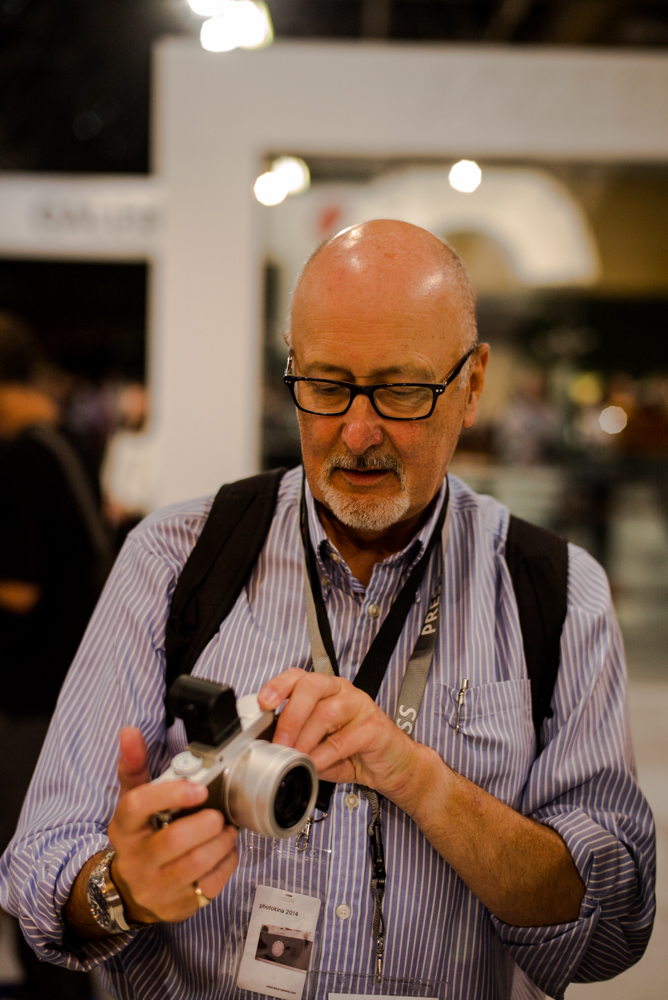 First hands on the new X: The camera looks stunning in the silver and brown trim and that silver lens is a beauty. It