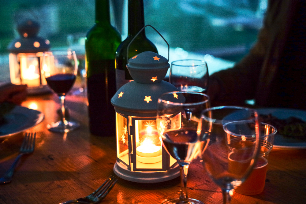Candlelit dinner in a tent, served by Denmark