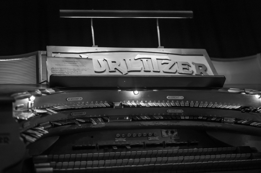 Before the Leica T everything had buttons. The complexity of the Mighty Wurlitzer, f/2 at 1/1000s, ISO 1250