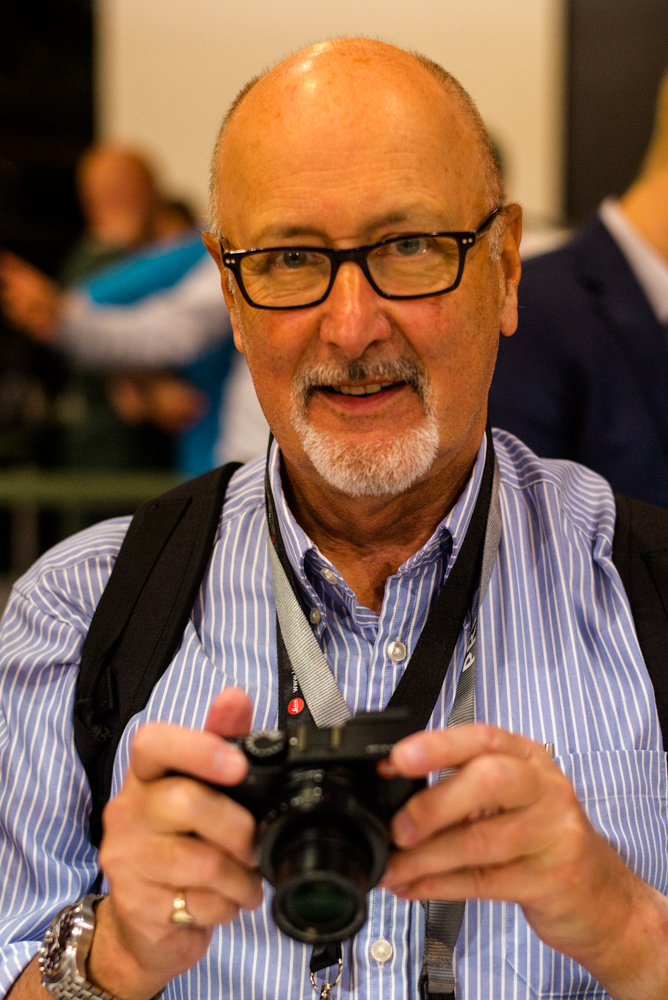 Hmmm.... should have asked the guy from Leica to focus on the camera and not on the author. But you get the message, it
