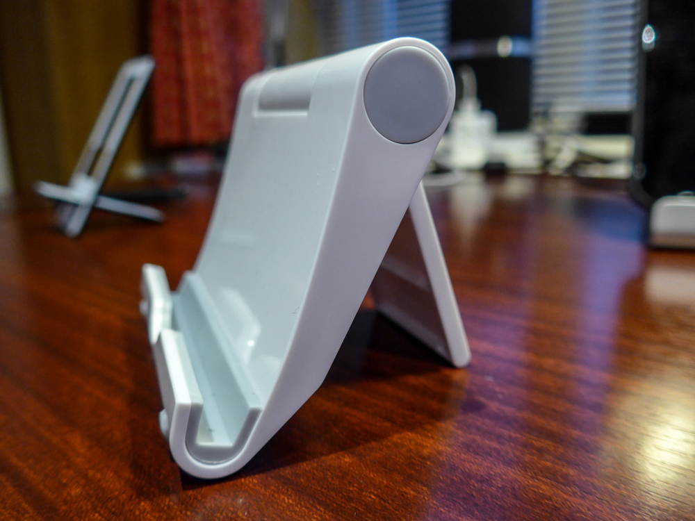 The VonHaus adjustable stand works well and is good value