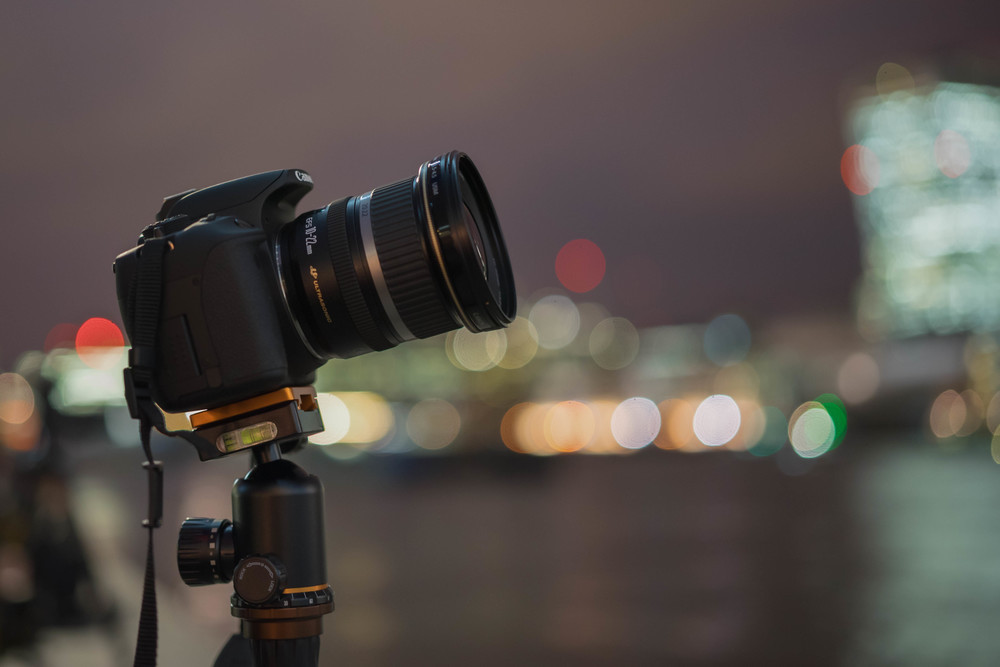 In the dark: The detail from the Apo-Summicron impresses, even at ISO 800 and 1/8s, f/2