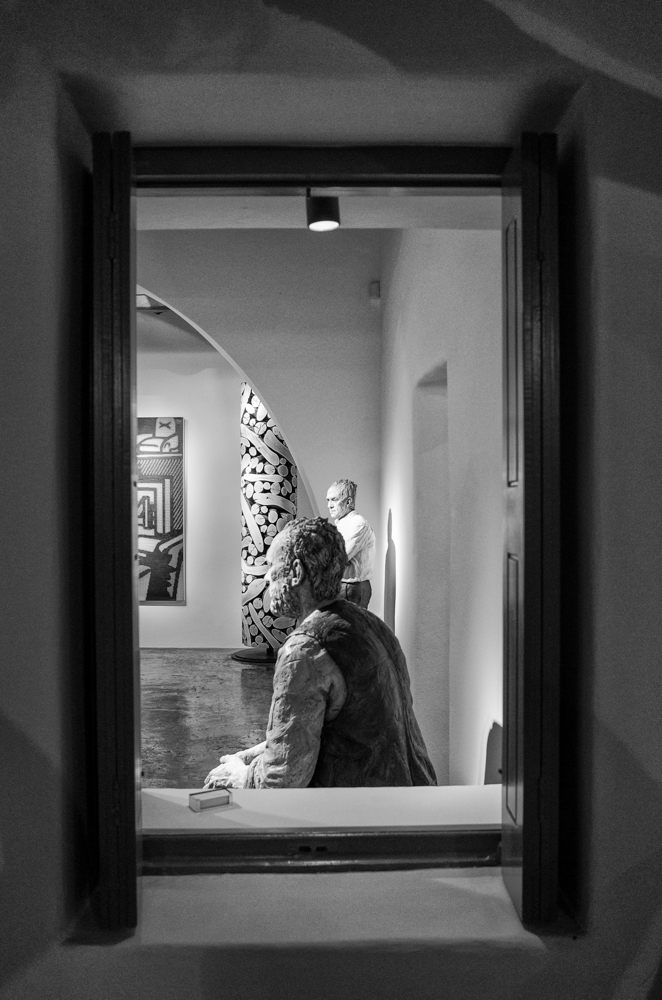   Above and below: An after-dinner meander to see more rarities from the Rarity Gallery, a short stroll from Fato a Mano (Ricoh GR)  