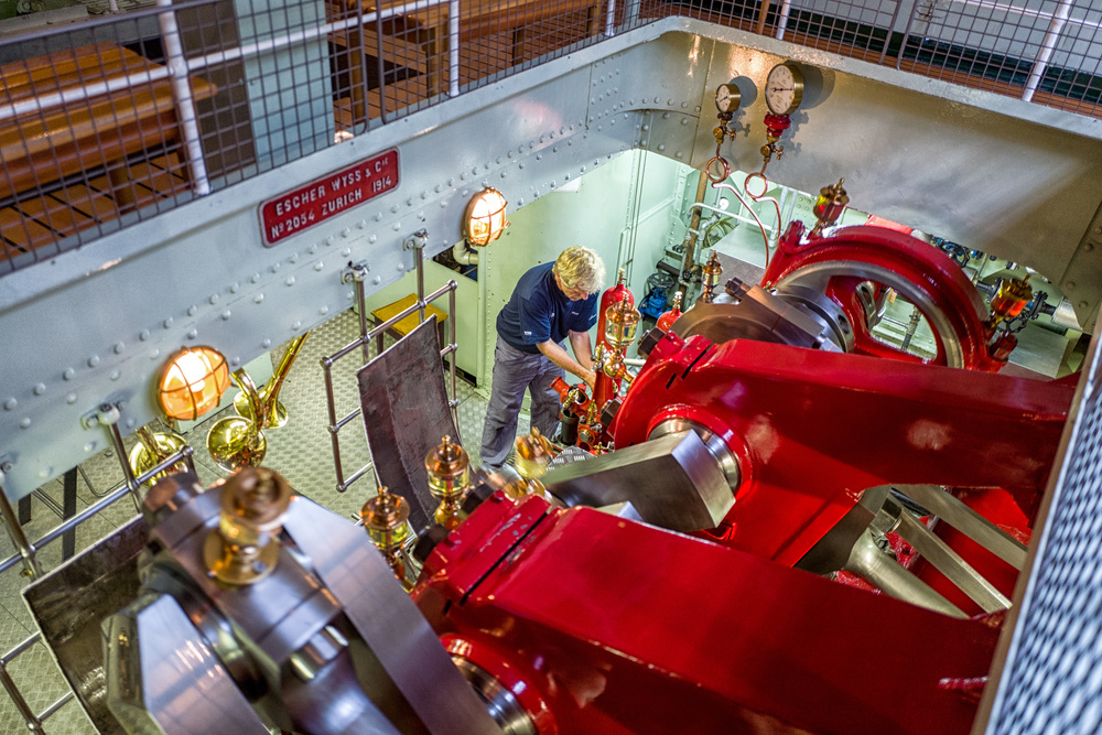 Immaculate engine room of the paddle steamer Berner Oberland on Lake Brienz, built in 1914 and still chugging around the lake
