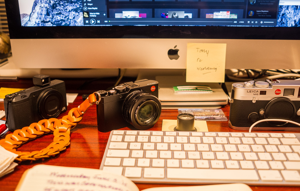 After a busy week with the D-Lux, including a visit to the Bièvres Camera Fair, it