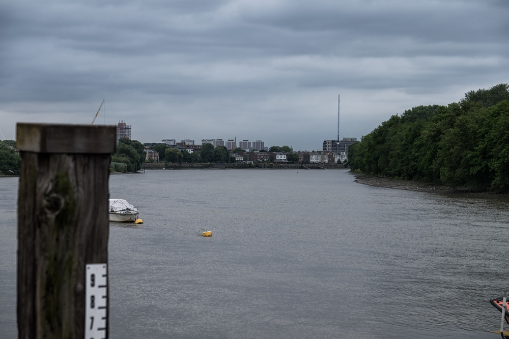  Above: The same scene, also at 56mm (equivalent to 85mm full-frame) using the 18-135mm f/3.5-5.6 R lens at f/5.6 (taken on a different day). I prefer the look of the 56mm prime to the 18-135 but there is no denying the versatility of the zoom for travelling 