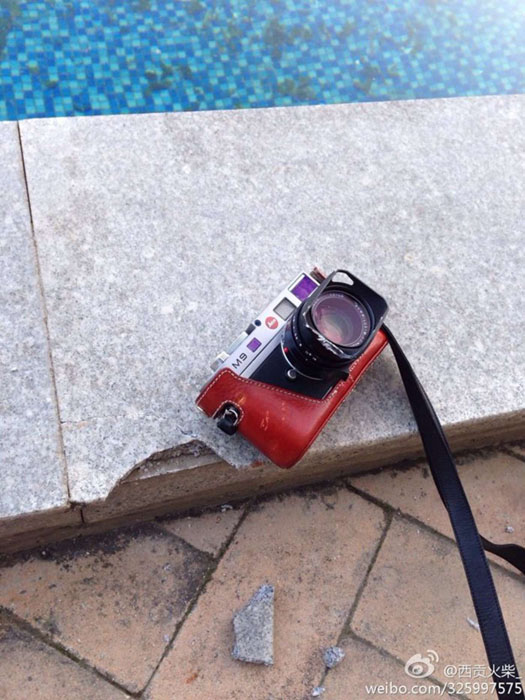 Above: Leica breaks the tiles. Below: Setting up that atmospheric shot for the D-Lux when along comes a gust of wind