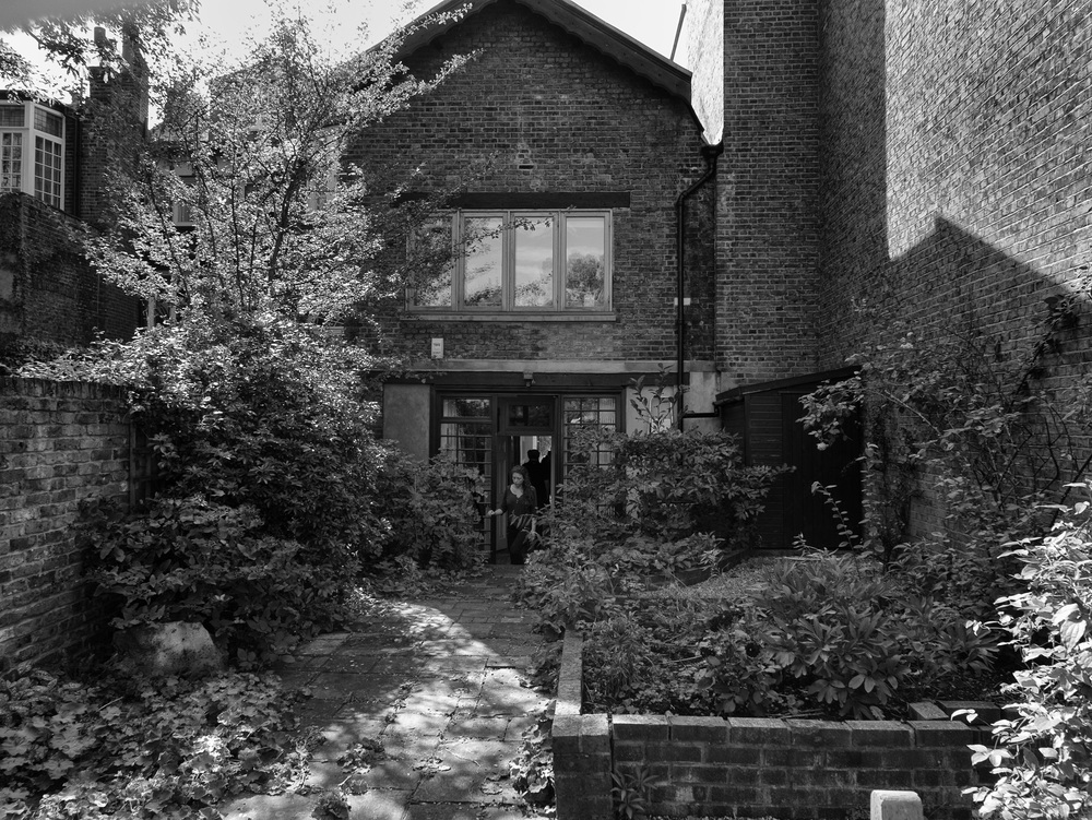 Part of the rear garden, behind the coach house. In this garden (and the garden of 26 Upper Mall to the left) Francis Ronalds built his eight-mile-long telegraph system and demonstrated it for the first time in the summer of 1816