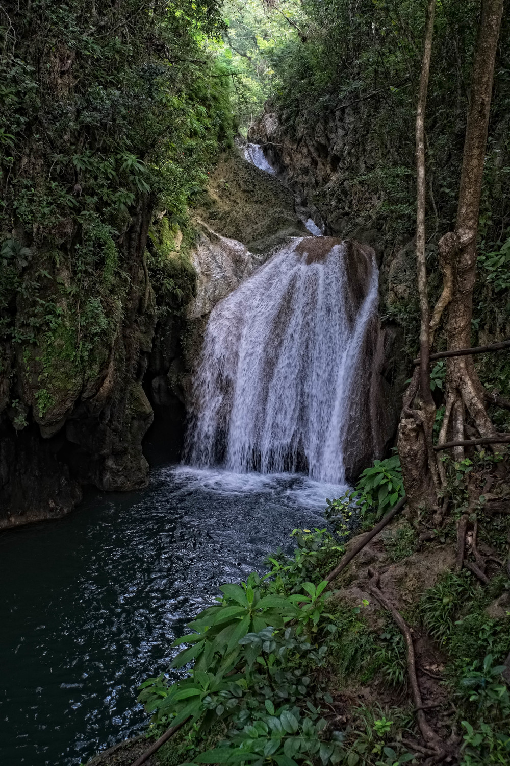  Waterfall in Parque El Cubano, near Trinidad 