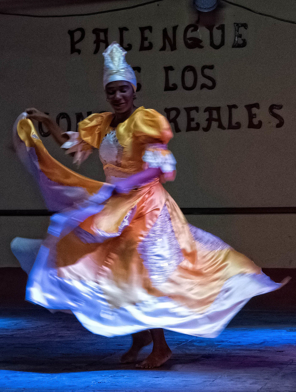  Afro Cuban dancer 
