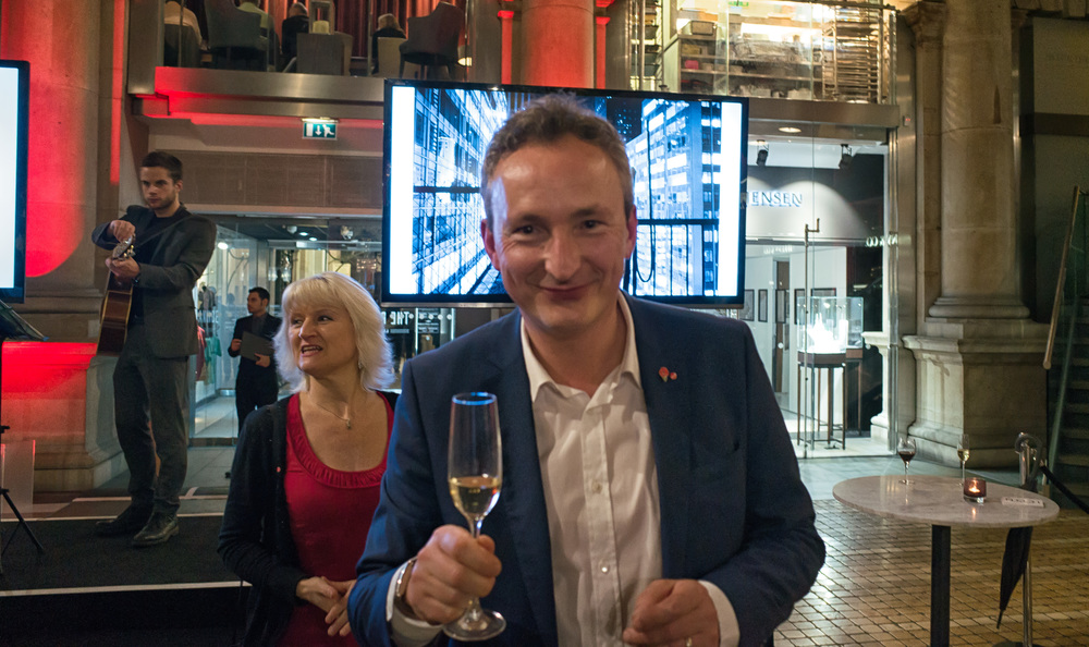 Leica UK managing director Jason Heward with head of marketing Jenny Hodge (and mistress of the press fleet - a very important person....) in the background