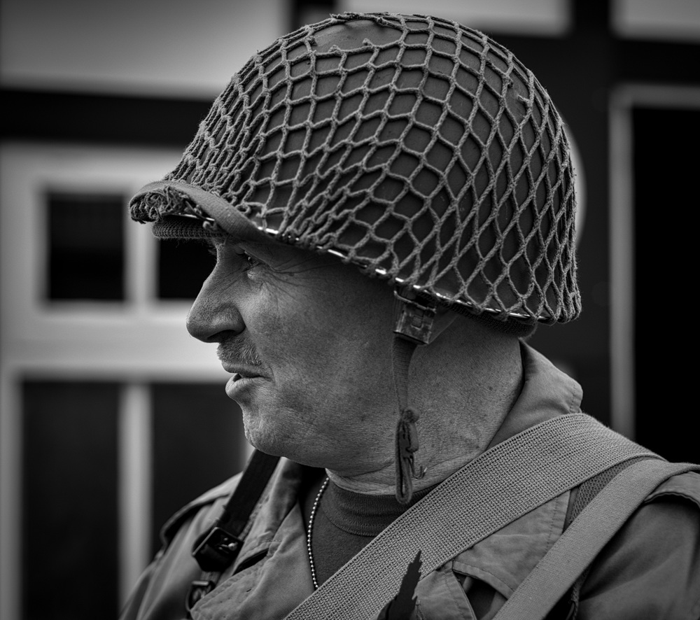 Back to the 1940s: Leica Monochrom and 75mm Apo-Summicron ASPH, Photo Mike Evans