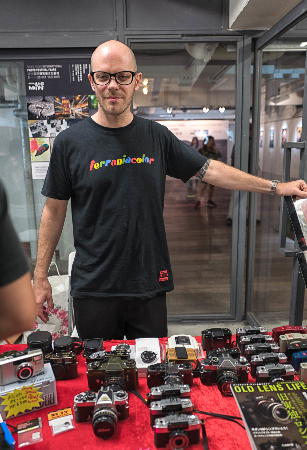 When a spot of colour and the speed of autofocus helps: The one and only Bellamy Hunt of Japan Camera Hunter seen through the 28mm wide-angle lens of the superb Leica Q (Photo Mike Evans)