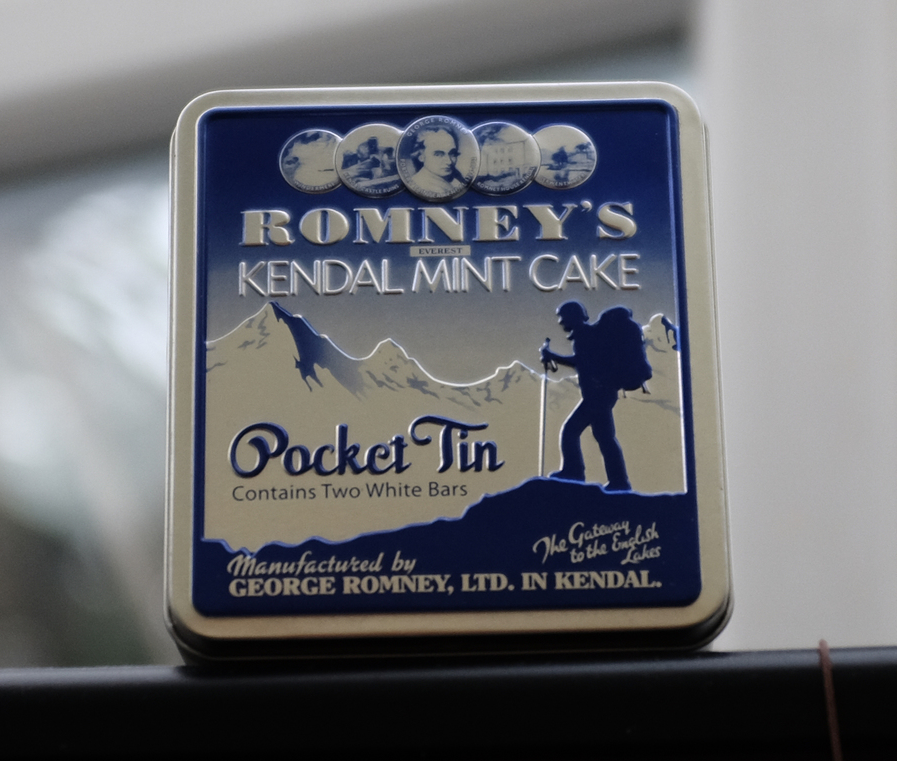 Only two shots necessary to prove the point: Above: Clarity in Kendal Mint Cake from the genuine TLCX100 and clear as mud mint cake (below) from the £20 KAT