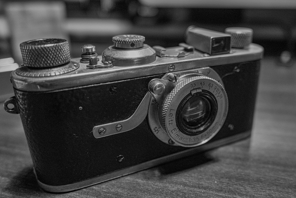 The 1930 Leica I is a triumph of engineering perfection that offers any keen photographer high performance with the minimum size possible