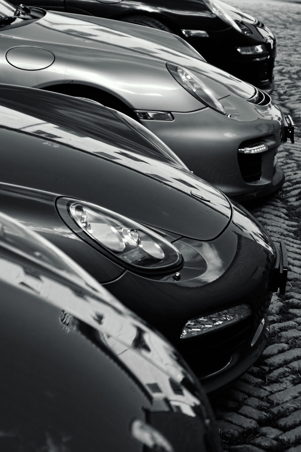 A clear brand identify and seamless progression over decades are hallmarks of Porsche, Leica. Fuji is set to emulate. X-Pro 1 and 18-135mm zoom at 70mm