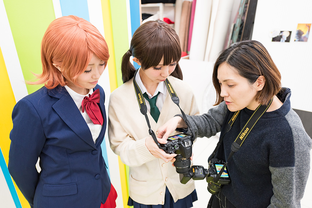 Photographer Yoriko Inoue (right) and cosplay model Rinami (left). Photo Nikon