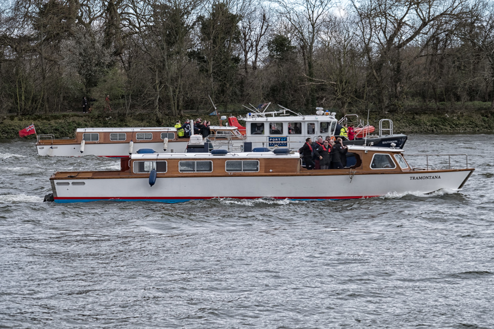 Not to be left out, the second rank of camp followers, including the flagship of the Port of London Authority, battle it out (f5.3@1/200s, ISO 200, 66mm)