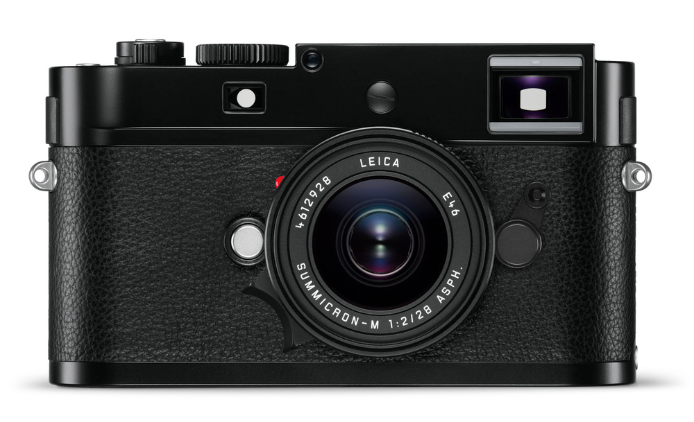 The M-D gets M-P front styling, down to the traditional frame-line lever which is missing from the M240