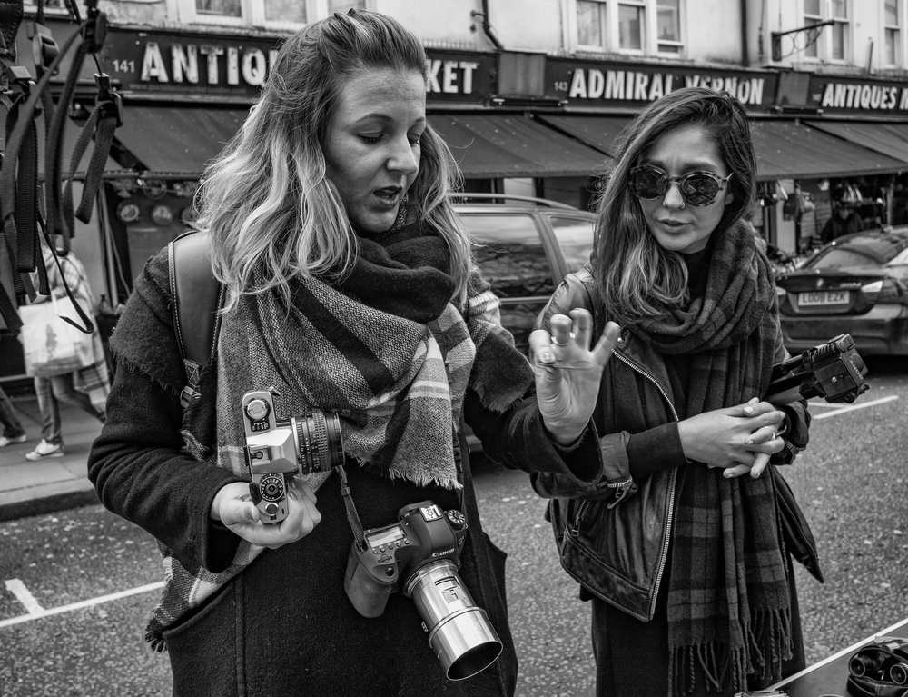 Portobello Road: Leicalust among the stalls and a little Petzval ...