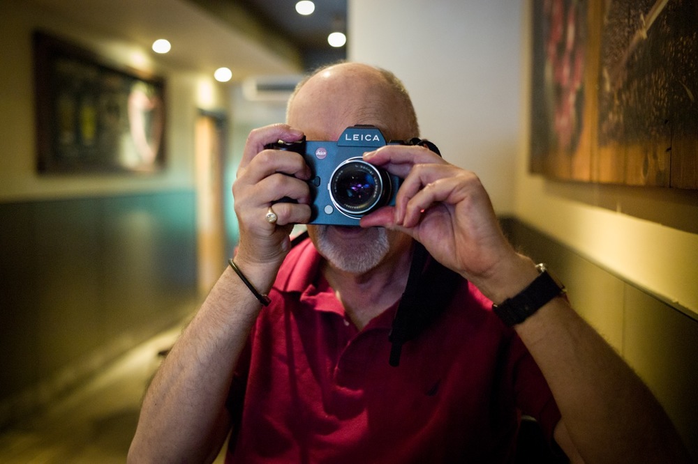 Mike with the Leica SL and Zeiss Sonnar (Photo Steven Kwan, M9)