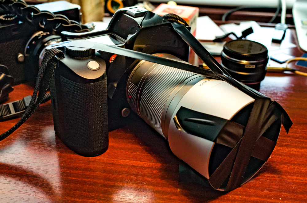 Too aggressive? You can always disguise your SL with a bit of discreet black tape. Then lurk entirely unnoticed. In fact, you will be practically invisible. This is the 35mm f/1.4 Summilux-TL ASPH by the way