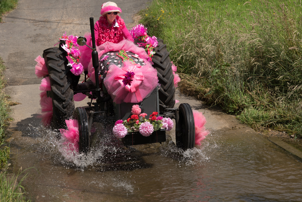 Emma at the Brockdish Water Splash on the 2013 Pink Ladies Tractor Road Run Leica SL with Leica 24-90 Vario Elmari