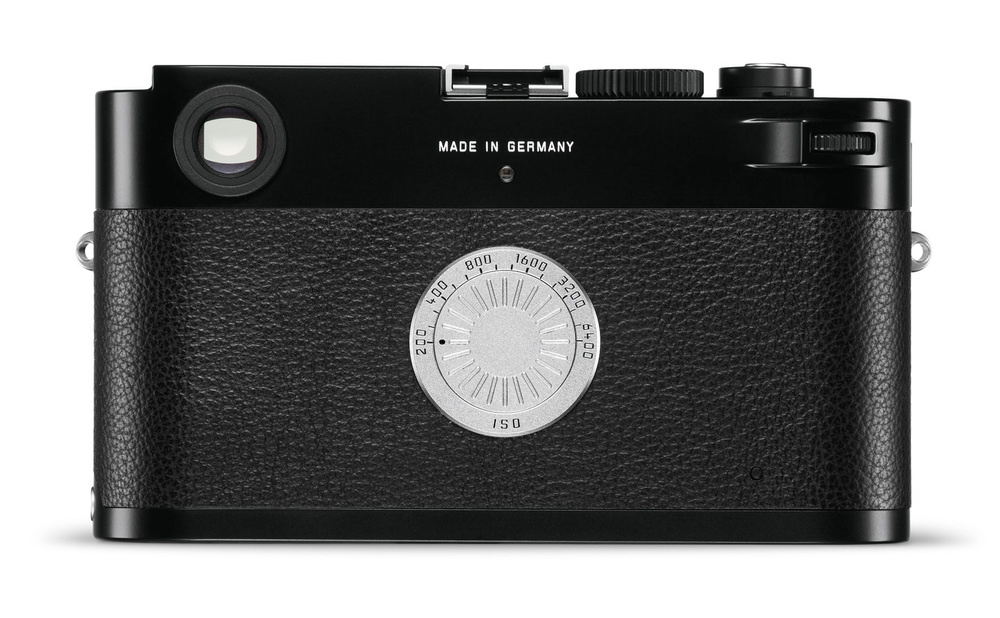 Look, Ma, no screen: This is a pure, supremely tactile camera. The sculpted aluminium ISO dial is a joy to use; the thumbwheel to the top right is used for exposure compensation and, initially, for date setting.