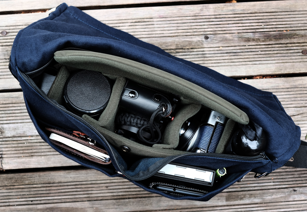Hadley Small insert inside Ohyo bag in messenger configuration