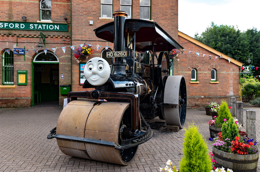 George the steam roller was parked outside Alresford station, quietly chugging away and ready for immediate but unspecified action.