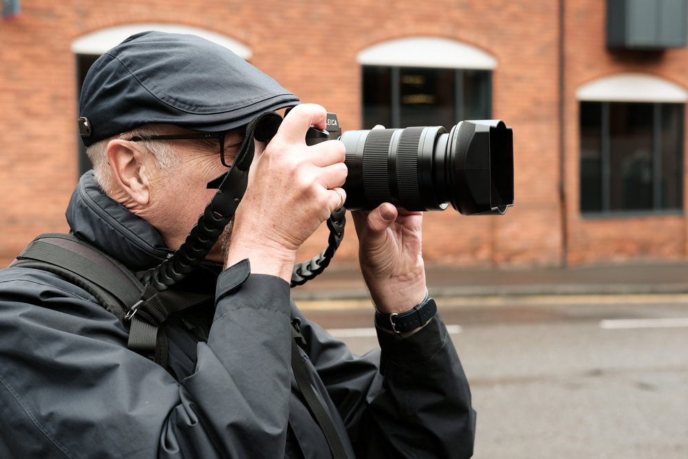 Editor Evans in super discreet mode with the SL and 24-90. You