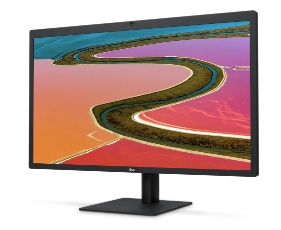 Apple is out of the monitor market. Official. But the new 5K LG has Apple