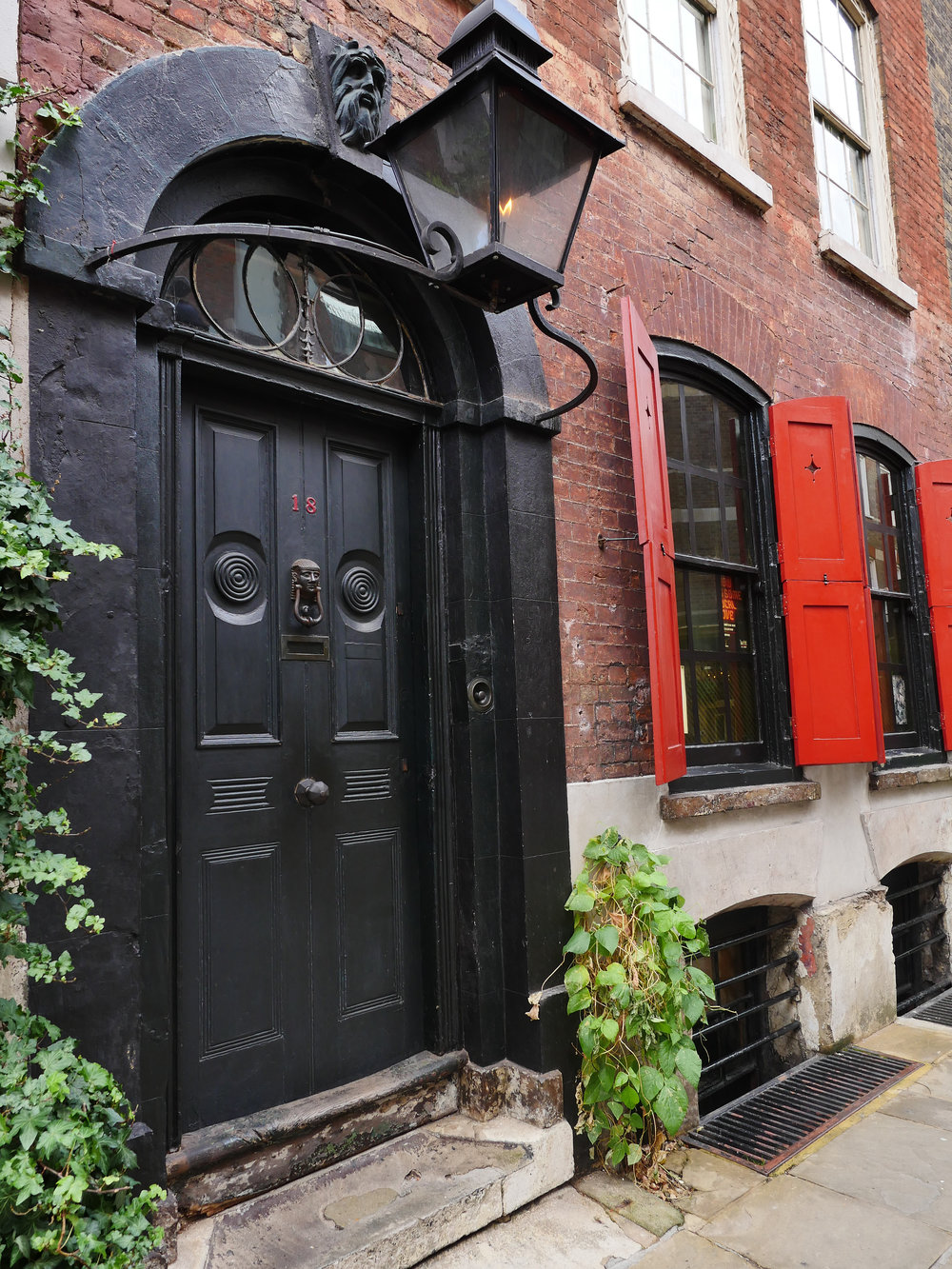 The Dennis Severs House, 18 Folgate Street (Photo Mike Evans)