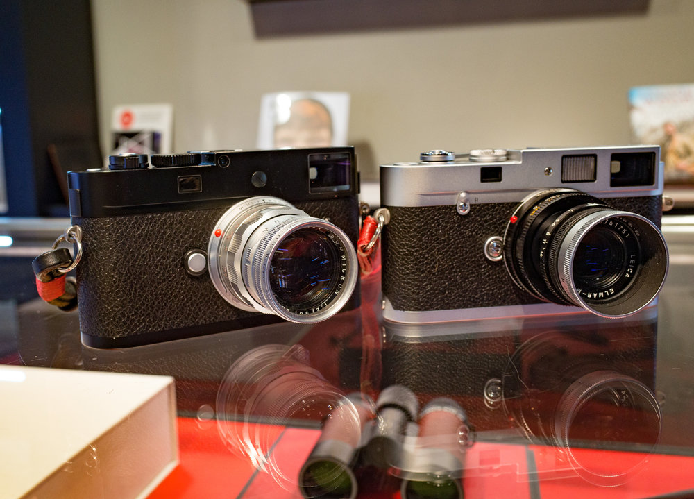  For the spartan warriors among us: On the right, the latest purely mechanical confection from Leica Camera AG, the Leica M-A. On the left, its digital counterpart, the screenless, chimpless Leica M-D. Both share the the mechanical rangefinder, the joy of the M user 