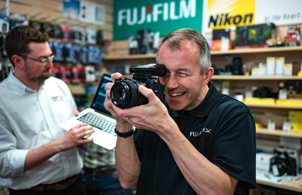 Andy Sands at Chiswick Camera Centre gets his hands on the new Fuji GFX. Leica 35mm Summilux-M
