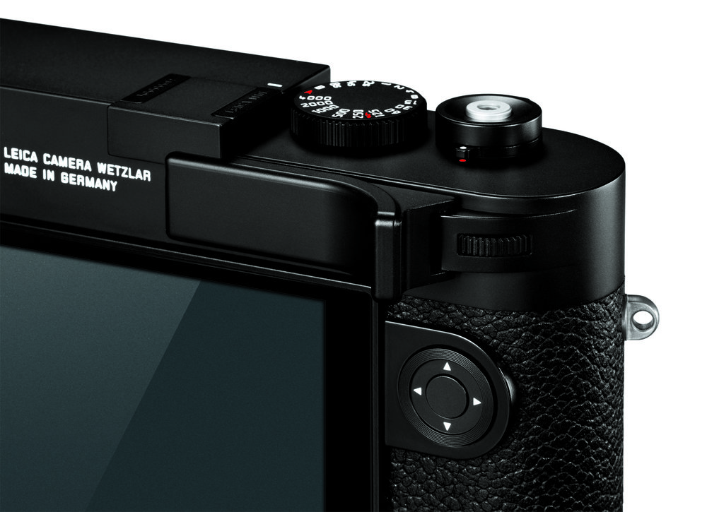The new leica thumb grip is well designed and feels as though it is an integral part of the body
