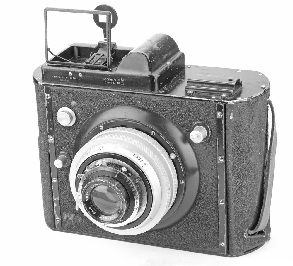   [Fig.16] Peckham-Wray Camera  