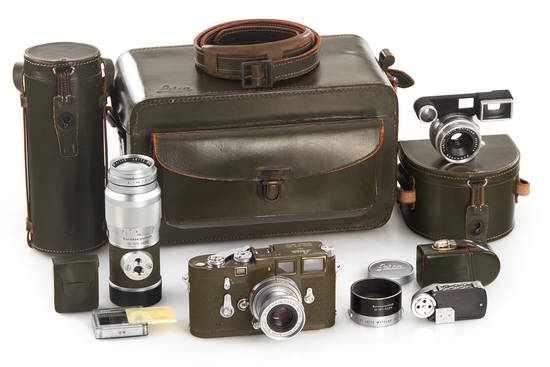 Superb Bundeseigentum (Federal Property) M3 outfit in olive green, dated 1959. Guide €18,000.