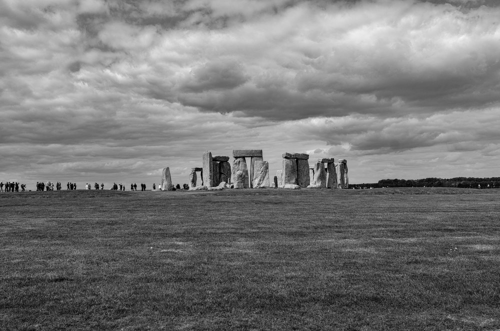 Sarsen stones and human ants from a distance at 23mm, f/4.5