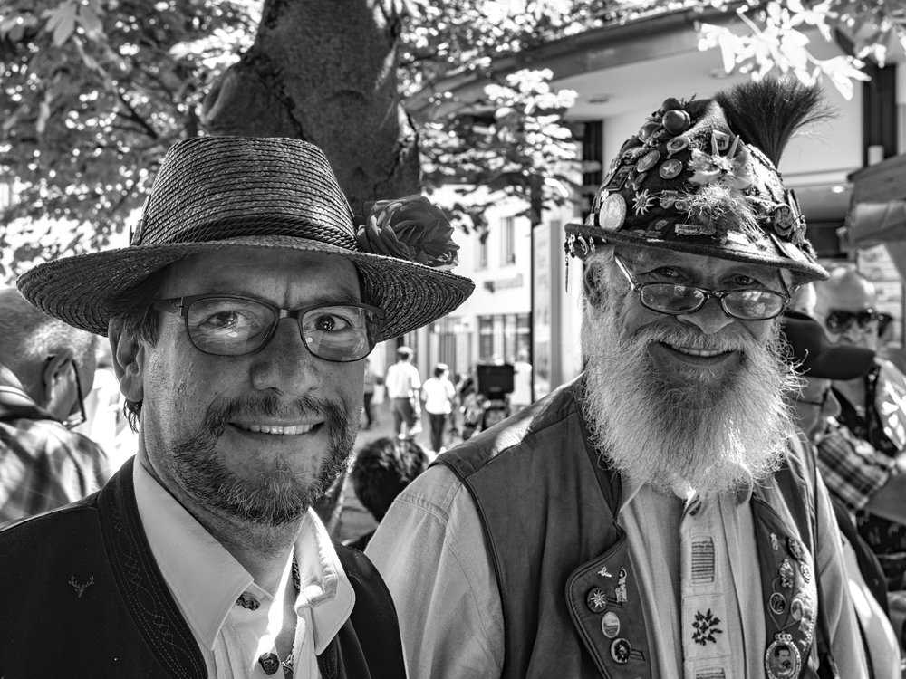 Old traditionalist that I am, all my photographs are processed using the desktop MacOS platform. I can