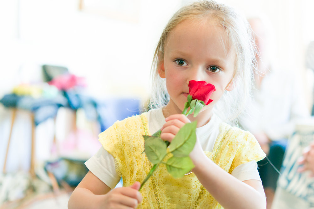 Smelling of Roses, ISO 400m 35 Summilux TL