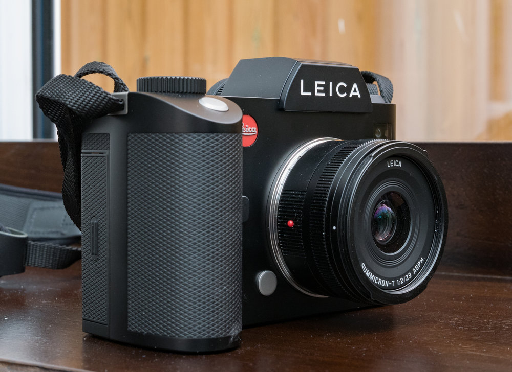 The SL accepts all crop-frame TL lenses intended for the TL system, including the light and compact 23mm f/2 Summicron. The major snag is that this lens, while retaining the 35mm effective focal length as when used on the TL, addresses just the centre of the full-frame sensor, a measly 10.33MP. But is the convenience and compact form of these autofocus TL lenses worth the trade off? (Excuse the dust in this picture, careless of me)